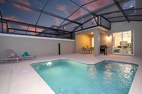 Marvelous 5Bd w/ Pool Close to Disney @ Storey Lake 2629