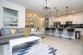 Marvelous 5Bd w/ Pool Close to Disney @ Storey Lake 2629