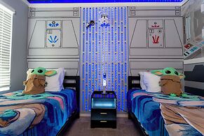 Marvelous 7 Bd w/ Pool Close to Disney @ Solterra 6086