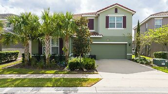 Marvelous 7 Bd w/ Pool Close to Disney @ Solterra 6086