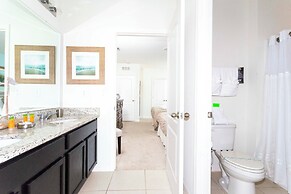 Marvelous 7 Bd w/ Pool Close to Disney @ Solterra 6086