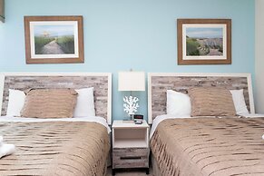 Marvelous 7 Bd w/ Pool Close to Disney @ Solterra 6086