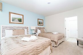 Marvelous 7 Bd w/ Pool Close to Disney @ Solterra 6086