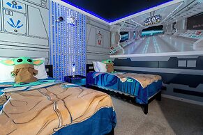 Marvelous 7 Bd w/ Pool Close to Disney @ Solterra 6086