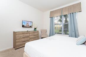 Marvelous 7 Bd w/ Pool Close to Disney @ Solterra 6086