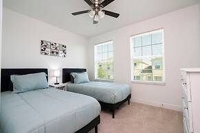 Splendid 4Bd Close to Disney @ Holly Village 132
