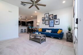 Splendid 4Bd Close to Disney @ Holly Village 132