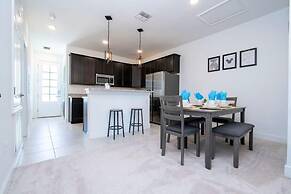 Splendid 4Bd Close to Disney @ Holly Village 132