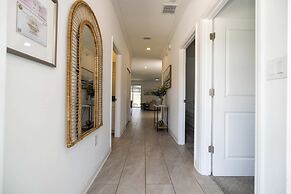 Splendid 5Bd Close to Disney at Storey Lake 4251