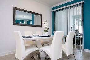 Stunning 4 Bd Close to Disney @ Storey Lake 2569