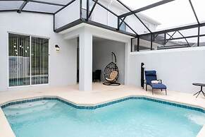 Stunning 4 Bd Close to Disney @ Storey Lake 2569