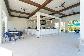 Stunning 4 Bd Close to Disney @ Storey Lake 2569