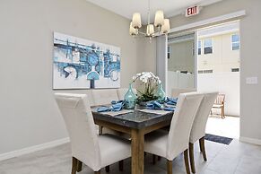 Stunning 4 Bd w/ GameRoom Close to Disney 5110