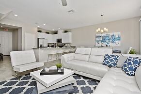 Stunning 4 Bd w/ GameRoom Close to Disney 5110