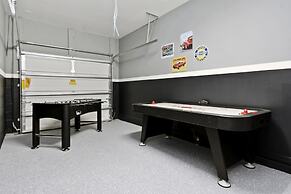 Stunning 4 Bd w/ GameRoom Close to Disney 5110