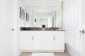 Stunning 4 Bd w/ Pool Close to Disney at Champions Gate 1158