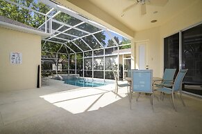 Stunning 5 Bd Home w/ Pool Close to Disney 7420