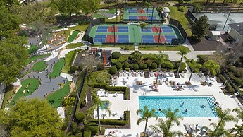 Stunning 5 Bd Home w/ Pool Close to Disney 7420