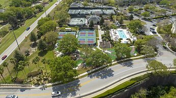 Stunning 5 Bd Home w/ Pool Close to Disney 7420