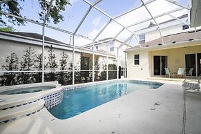 Stunning 5 Bd Home w/ Pool Close to Disney 7420