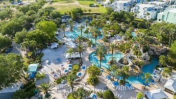 Stunning 5 Bd Home w/ Pool Close to Disney 7420