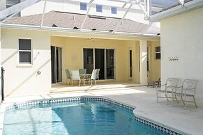 Stunning 5 Bd Home w/ Pool Close to Disney 7420