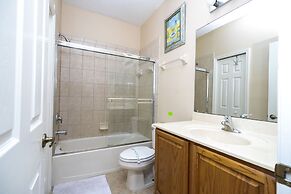 Stunning 5 Bd Home w/ Pool Close to Disney 7420