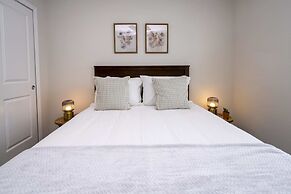 Stunning 5Bd w/ Pool @ Windsor Island Resort 3814