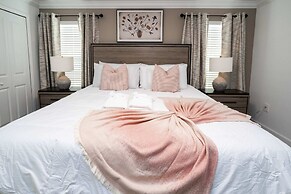 WonderFull 4Bd with Pool at Champions Gate 1174