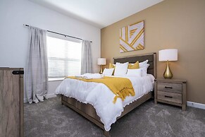 WonderFull 4Bd with Pool at Champions Gate 1174