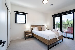 Stoke House by Revelstoke Vacations