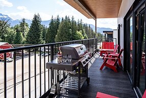 Stoke House by Revelstoke Vacations