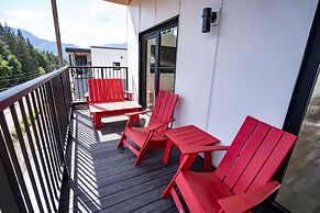 Stoke House by Revelstoke Vacations