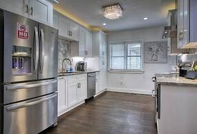 Buckhead Chateau Message Now for Summer Special