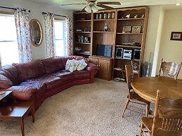 Large Country Home Pool and hot tub