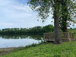 Beach House on Lake