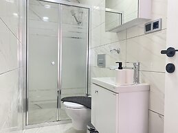 Chic Flat 5 min to Galata Tower in Istiklal Ave