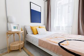 Chic Flat 5 min to Galata Tower in Istiklal Ave