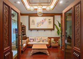 Rich Garden House Hotel