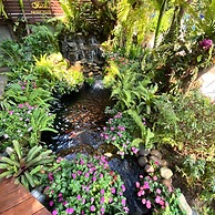 Rich Garden House Hotel