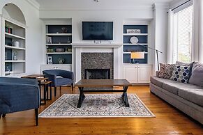 Montrose Lodge by Dunyha