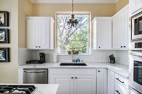 Montrose Lodge by Dunyha