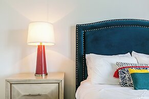 Montrose Lodge by Dunyha