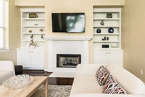 Montrose Lodge by Dunyha