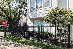 Montrose Lodge by Dunyha