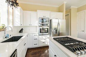 Montrose Lodge by Dunyha