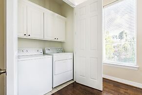 Montrose Lodge by Dunyha