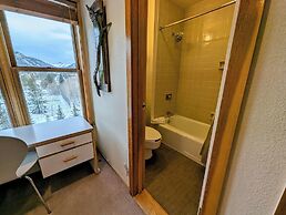 Quicksilver 1677 OFB