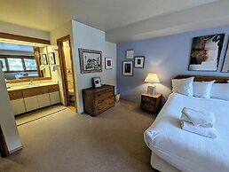 Quicksilver 1677 OFB