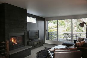 16 Village Run... 2 Bedroom Condo by RedAwning
